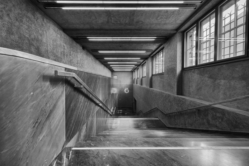 Treppe zur Unterfuehurng zum Erweiterungsbau des Kunstmuseums Basel der Basler Architekten Emanuel Christ und Christoph Gantenbein in Basel am Mittwoch, 13. April 2016. (KEYSTONE/Georgios Kefalas)