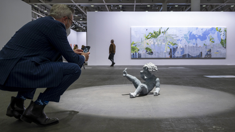 Ein Werk ohne Titel (2019) von  Enzo Cuchi an der Art Unlimited Basel, am 21. September 2021. © KEYSTONE/Georgios Kefalas